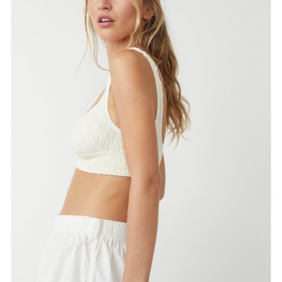 FP Intimatley Touch Of Love Bralette Ivory Floral Smocked M/L Medium Large Med L - Picture 3 of 6